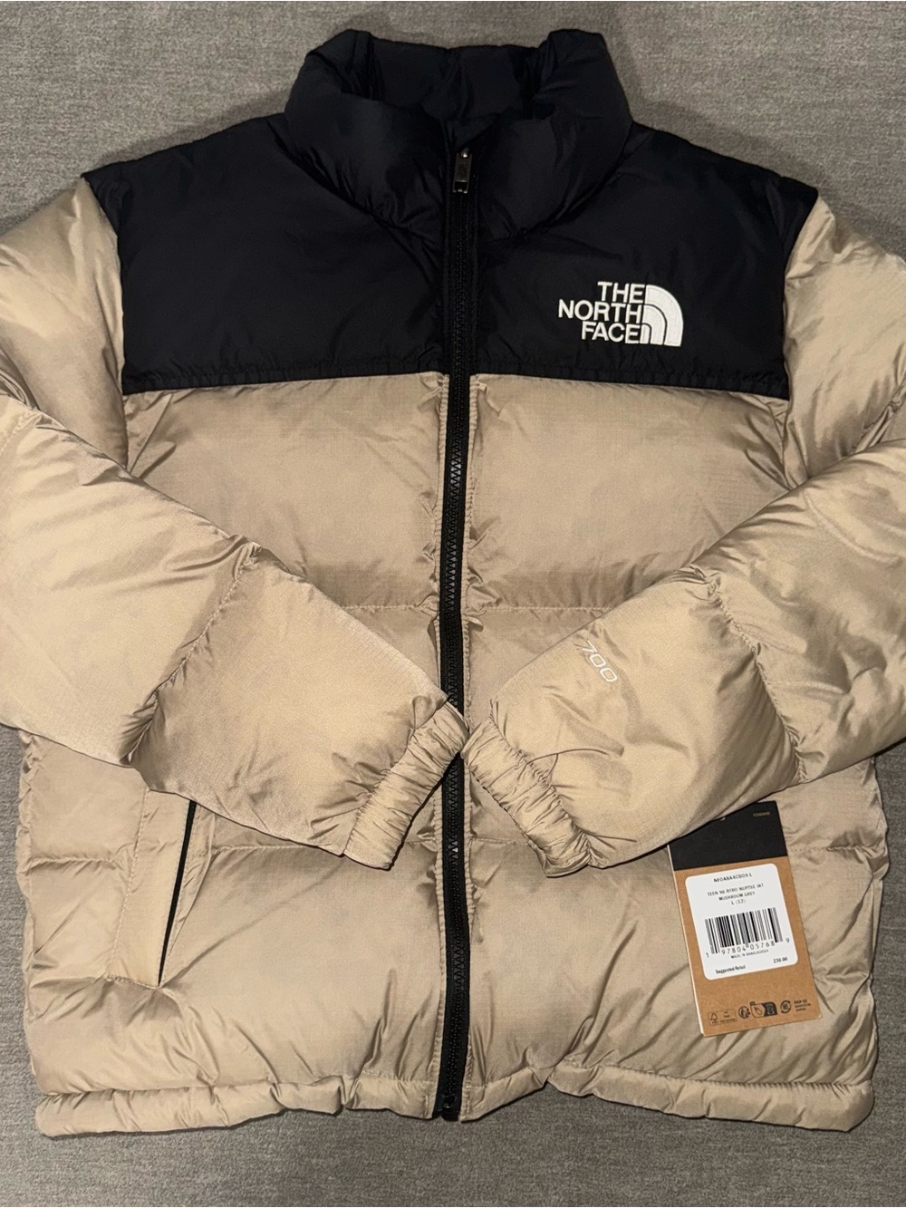 The North Face teen 96 RTRI Nuptse jacket, 700 fill, Mushroom Grey, size 12 (Lg)